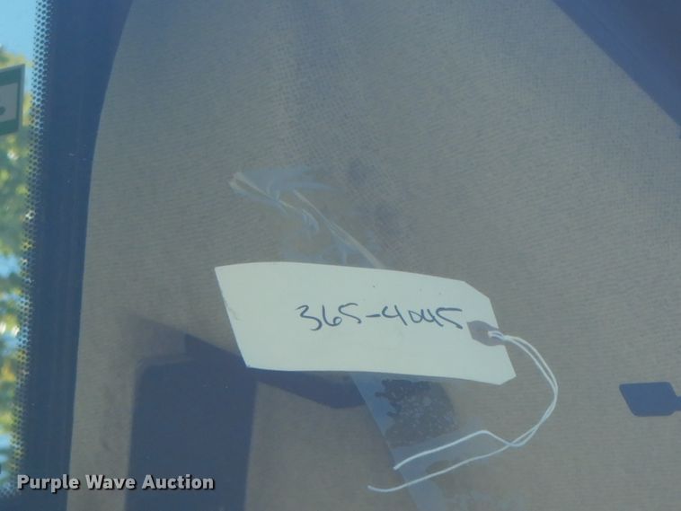 image for item FR9082 2005 New Holland LW110B  wheel loader