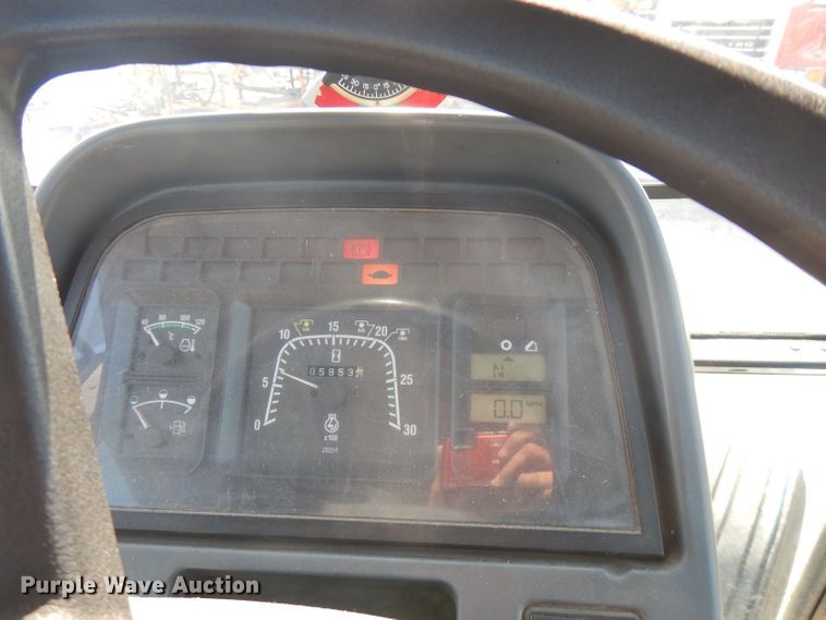 image for item FR9083 2001 New Holland TS100  tractor