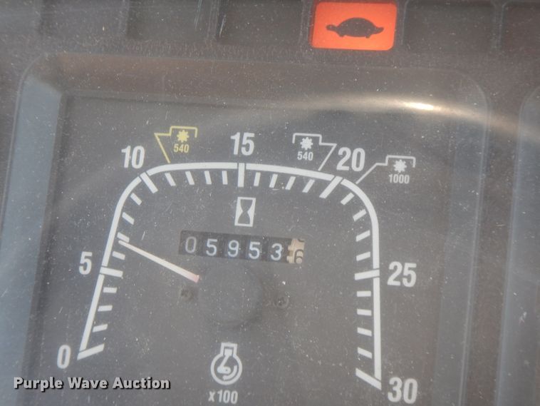 image for item FR9083 2001 New Holland TS100  tractor