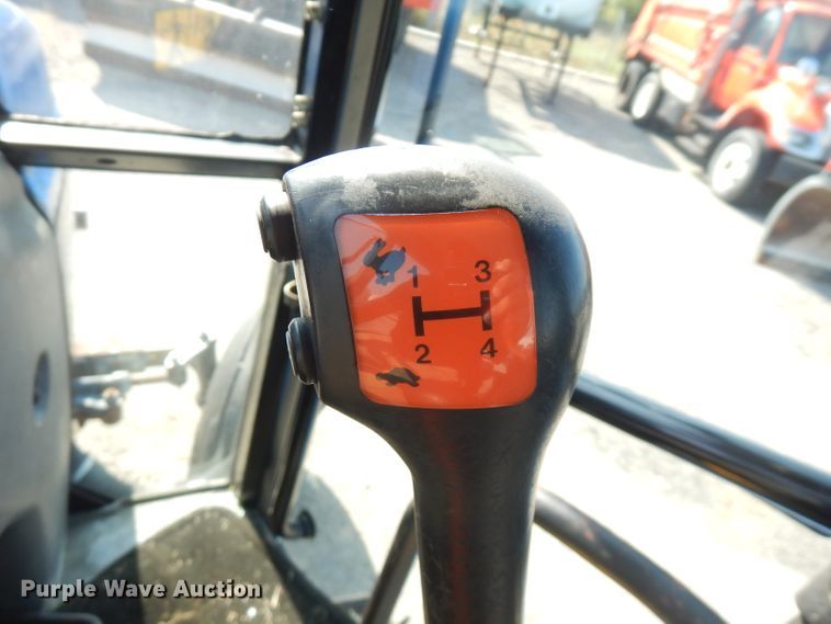 image for item FR9083 2001 New Holland TS100  tractor