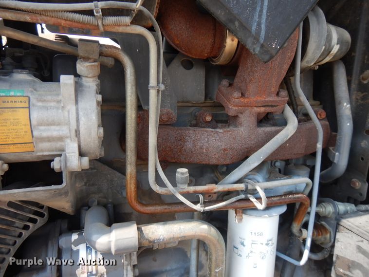 image for item FR9083 2001 New Holland TS100  tractor