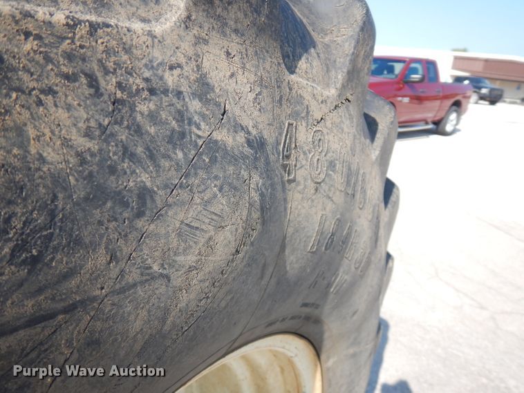 image for item FR9083 2001 New Holland TS100  tractor