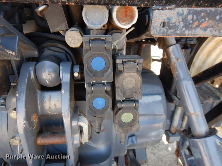 image for item FR9083 2001 New Holland TS100  tractor