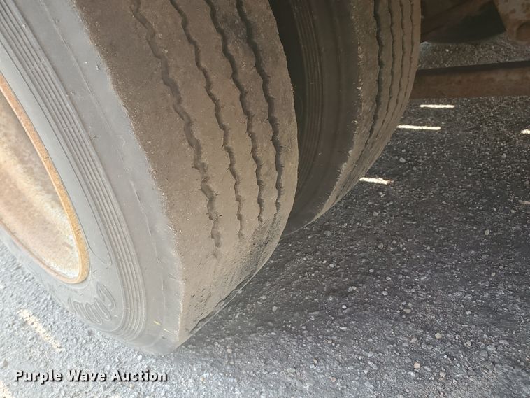 image for item HO9508 2001 Felling FT40T tilt deck equipment trailer