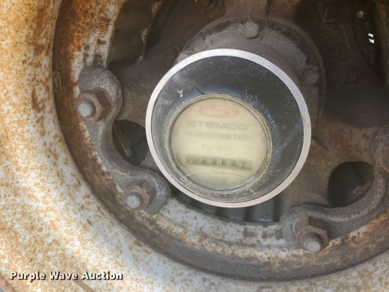 image for item HO9508 2001 Felling FT40T tilt deck equipment trailer