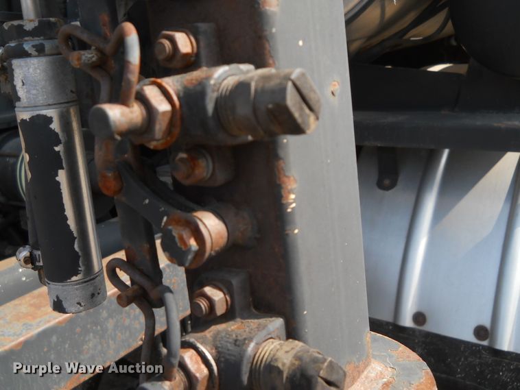 image for item HO9515 2002 Freightliner FL60  oil distributor truck