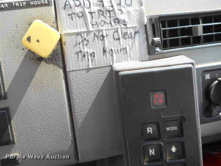 image for item HO9515 2002 Freightliner FL60  oil distributor truck