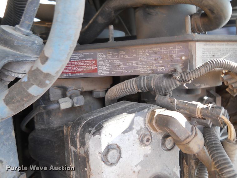 image for item HO9515 2002 Freightliner FL60  oil distributor truck