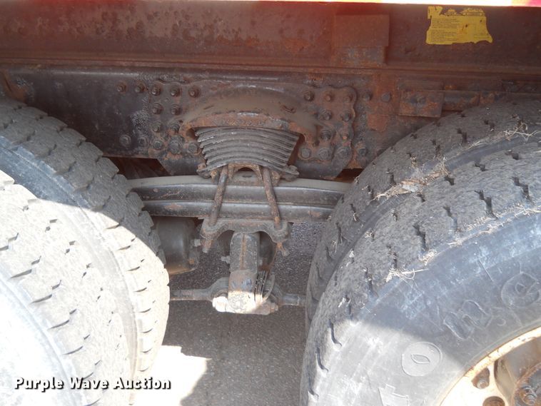 image for item HO9516 2001 Sterling LT7501  dump truck