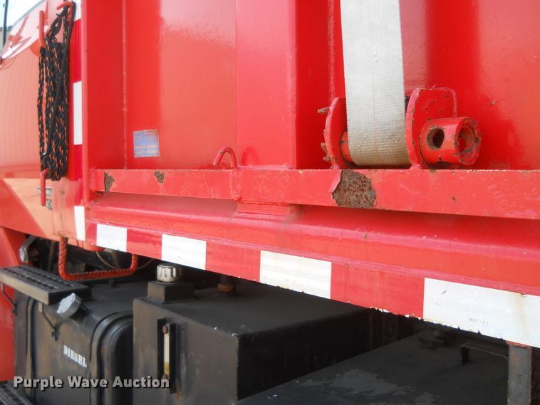 image for item HO9516 2001 Sterling LT7501  dump truck