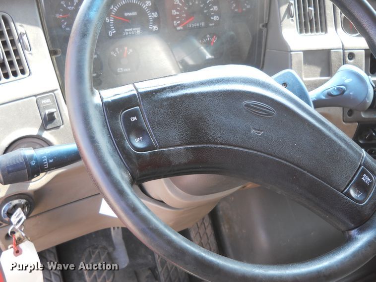 image for item HO9516 2001 Sterling LT7501  dump truck