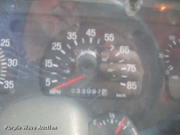 image for item HO9516 2001 Sterling LT7501  dump truck