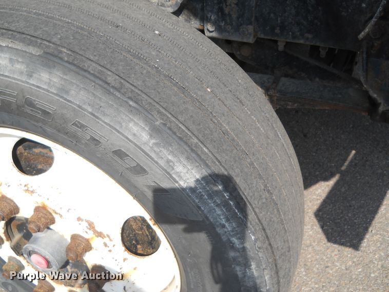 image for item HO9516 2001 Sterling LT7501  dump truck