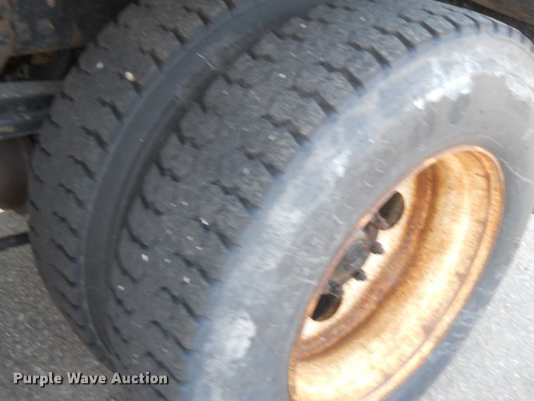 image for item HO9516 2001 Sterling LT7501  dump truck