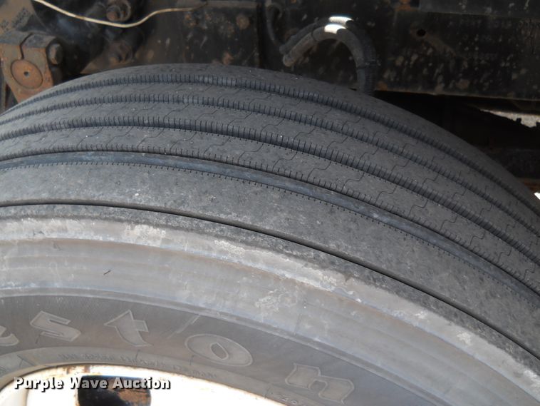 image for item HO9516 2001 Sterling LT7501  dump truck