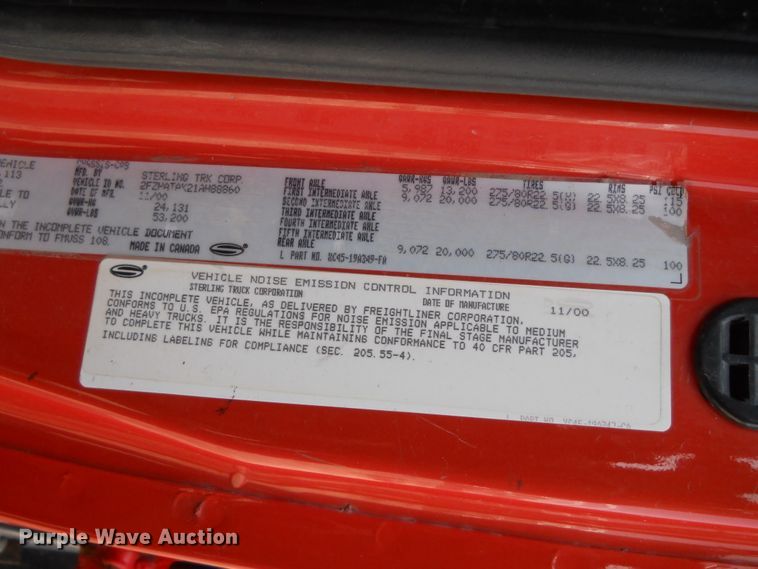 image for item HO9516 2001 Sterling LT7501  dump truck