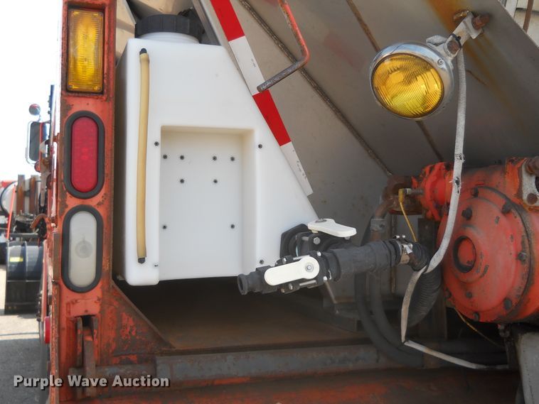 image for item HO9517 2001 Sterling LT7501  dump truck