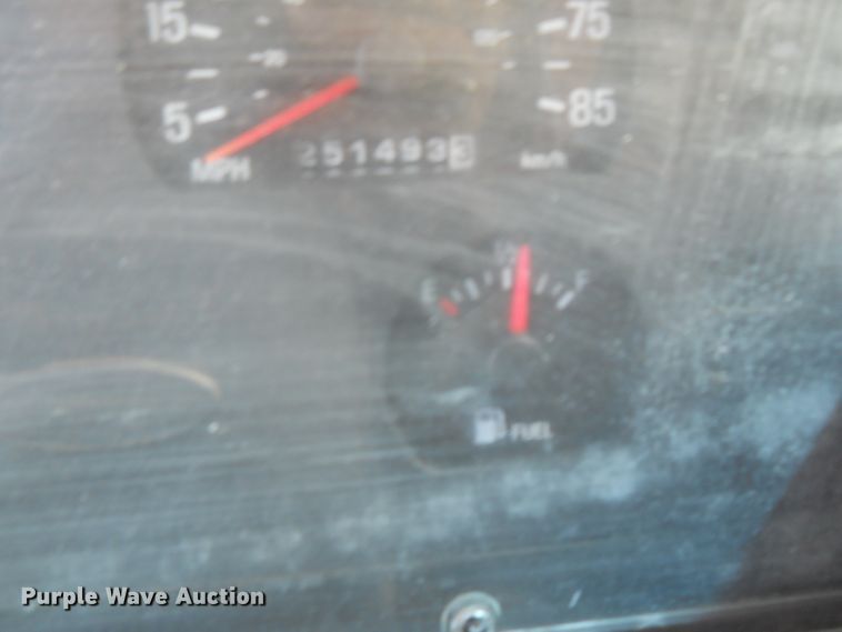 image for item HO9517 2001 Sterling LT7501  dump truck