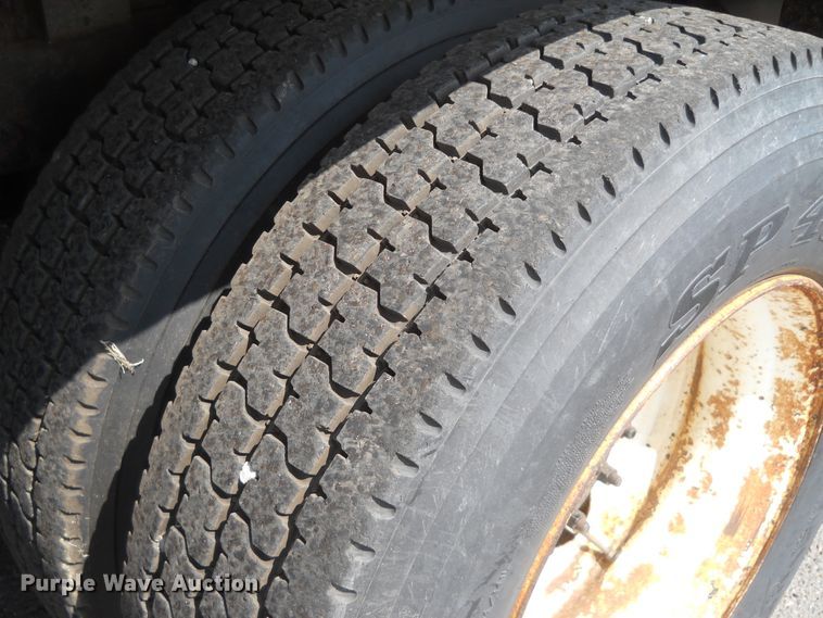 image for item HO9517 2001 Sterling LT7501  dump truck