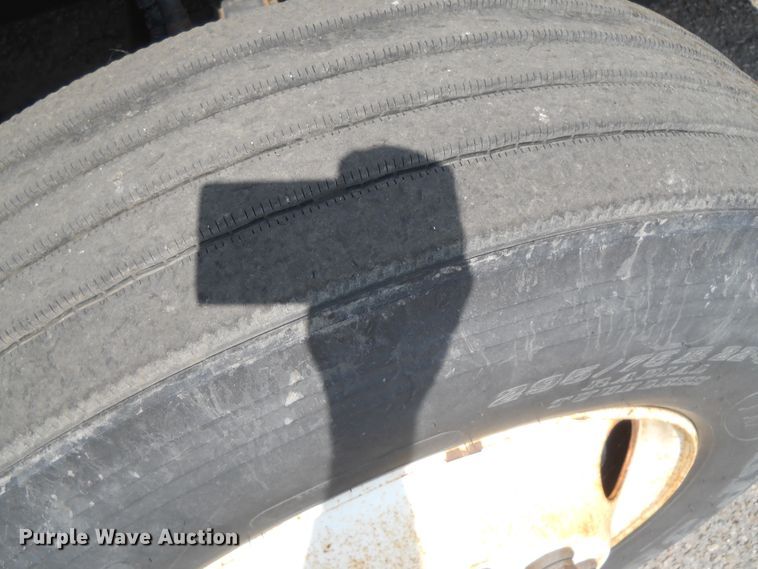 image for item HO9517 2001 Sterling LT7501  dump truck