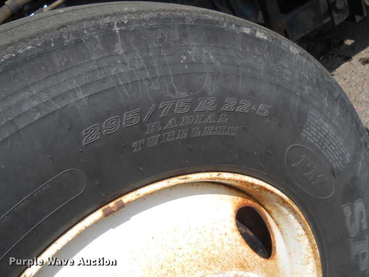 image for item HO9517 2001 Sterling LT7501  dump truck