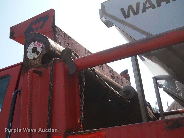 image for item HO9518 2001 Sterling LT7501  dump truck