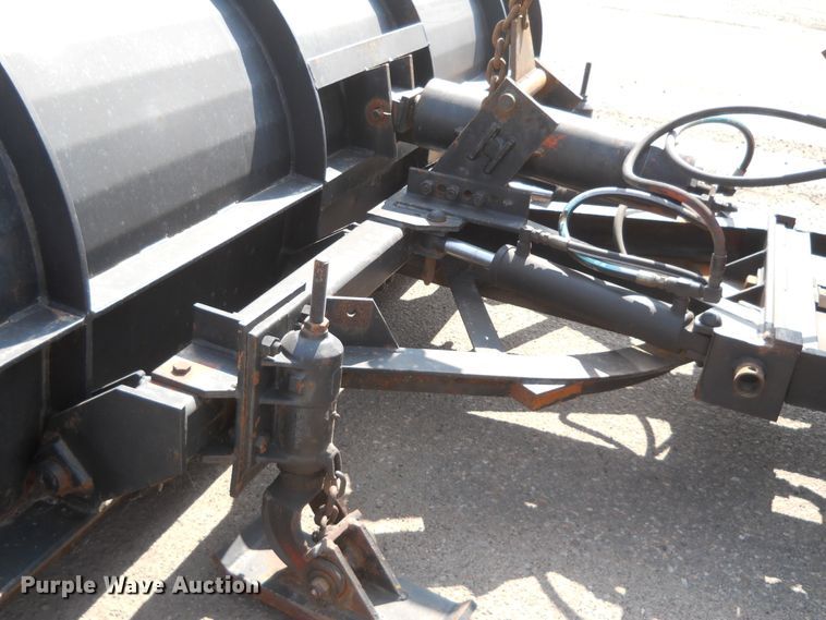 image for item HO9518 2001 Sterling LT7501  dump truck