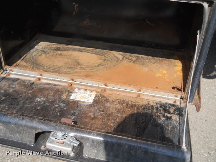 image for item HO9518 2001 Sterling LT7501  dump truck