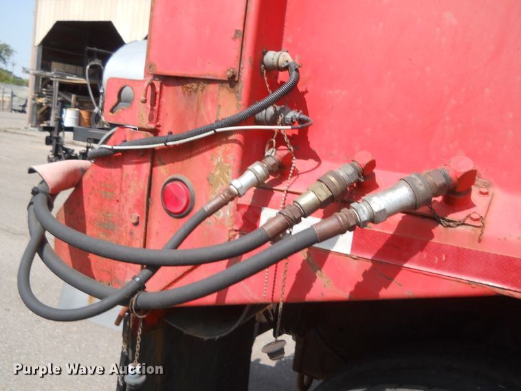 image for item HO9518 2001 Sterling LT7501  dump truck