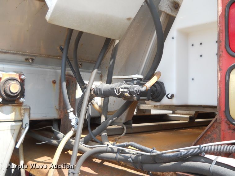 image for item HO9518 2001 Sterling LT7501  dump truck