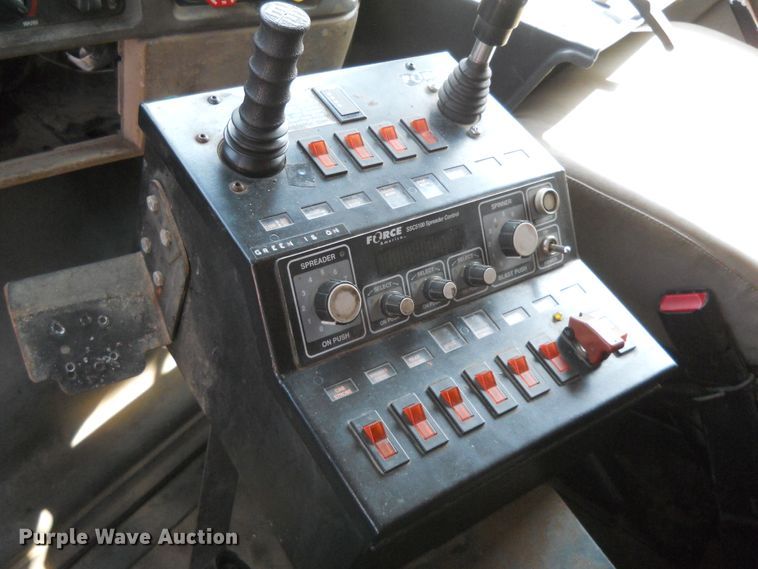 image for item HO9518 2001 Sterling LT7501  dump truck