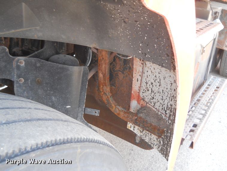 image for item HO9518 2001 Sterling LT7501  dump truck