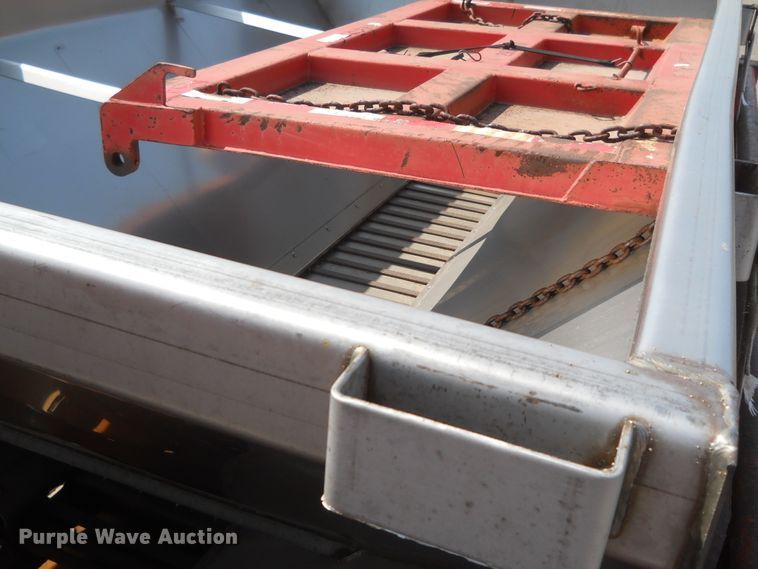 image for item HO9518 2001 Sterling LT7501  dump truck