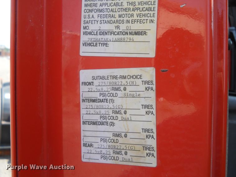 image for item HO9518 2001 Sterling LT7501  dump truck