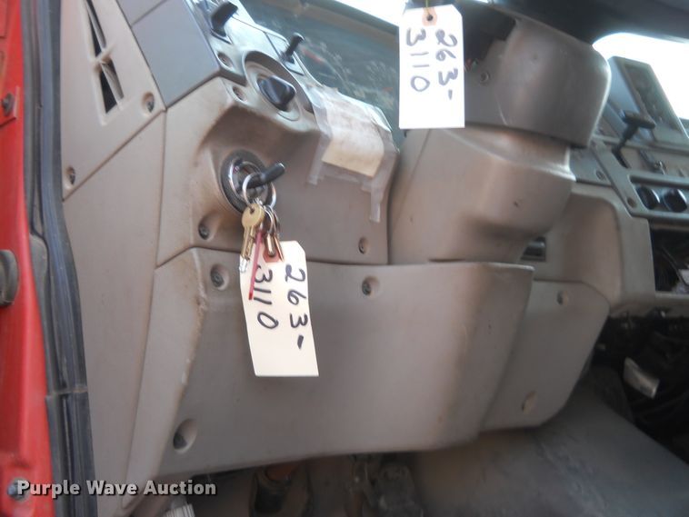 image for item HO9518 2001 Sterling LT7501  dump truck