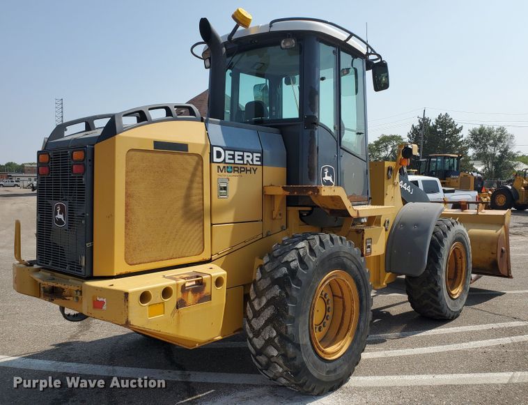 image for item HO9519 2005 John Deere 444J  wheel loader