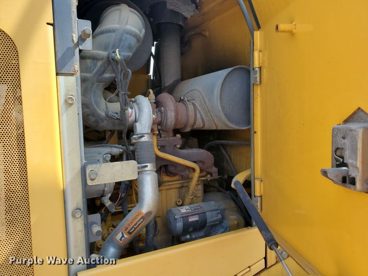 image for item HO9519 2005 John Deere 444J  wheel loader