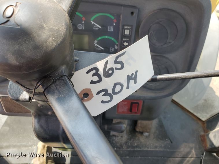 image for item HO9520 2005 John Deere 444J  wheel loader