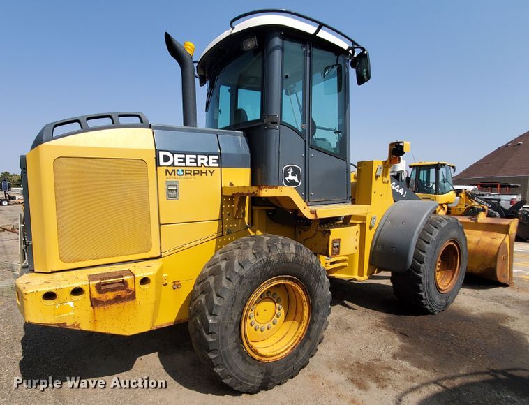 image for item HO9521 2005 John Deere 444J  wheel loader