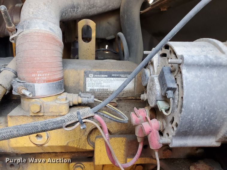 image for item HO9521 2005 John Deere 444J  wheel loader