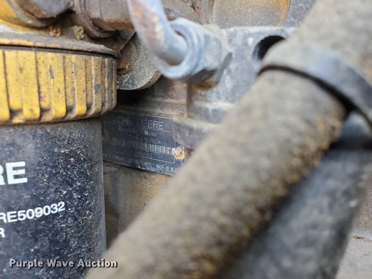 image for item HO9521 2005 John Deere 444J  wheel loader