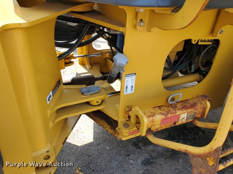 image for item HO9521 2005 John Deere 444J  wheel loader