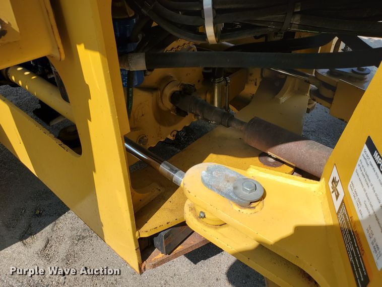 image for item HO9521 2005 John Deere 444J  wheel loader