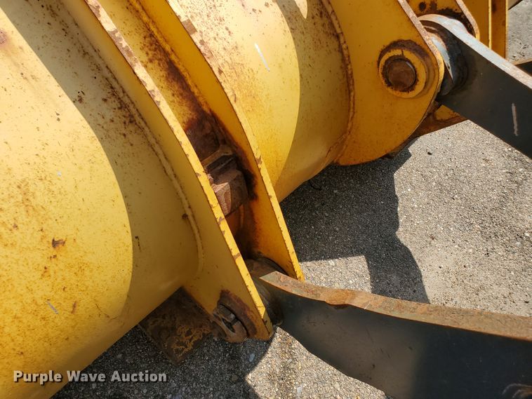 image for item HO9521 2005 John Deere 444J  wheel loader