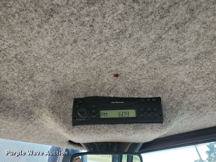 image for item HO9522 2005 John Deere 444J  wheel loader