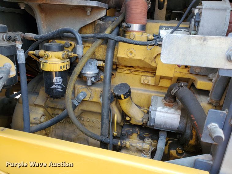 image for item HO9522 2005 John Deere 444J  wheel loader