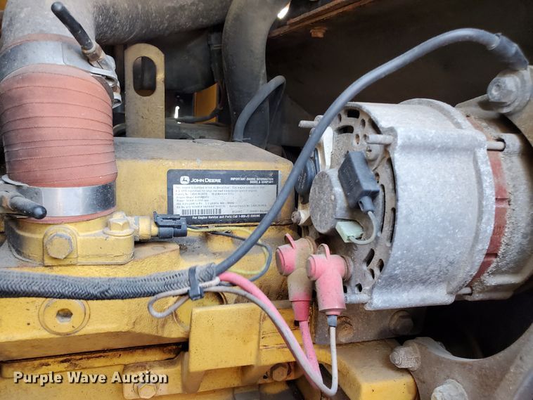 image for item HO9522 2005 John Deere 444J  wheel loader