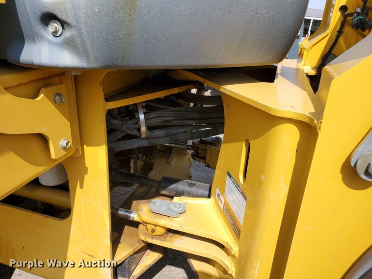 image for item HO9522 2005 John Deere 444J  wheel loader