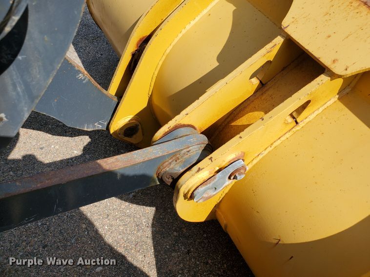 image for item HO9522 2005 John Deere 444J  wheel loader