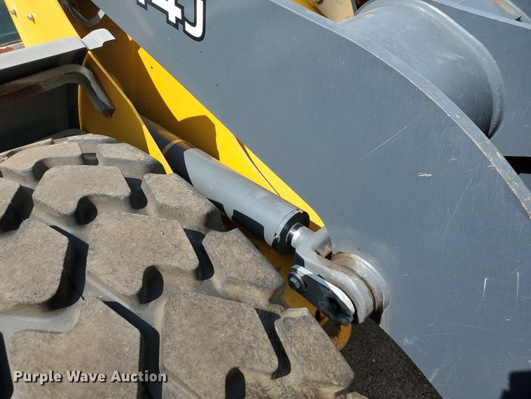 image for item HO9522 2005 John Deere 444J  wheel loader